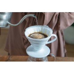 Hario - V60 en Verre noire 1-4 Tasses